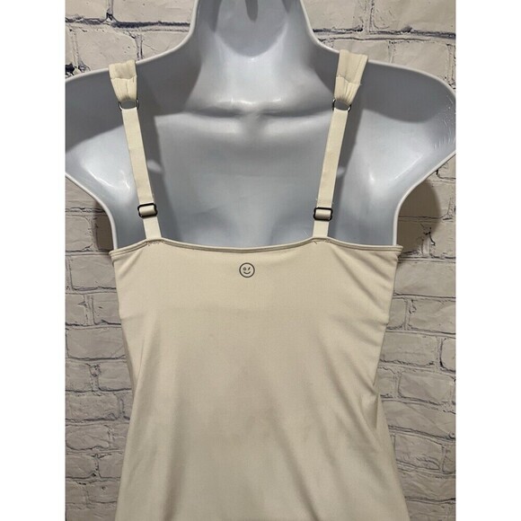 Gilly Hicks Recharge Active White dress with shorts And Pocket Size XS - Picture 7 of 9